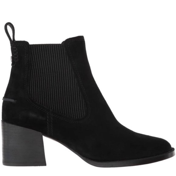 UGG Women's Faye Fashion Boot - Picture 2 of 3